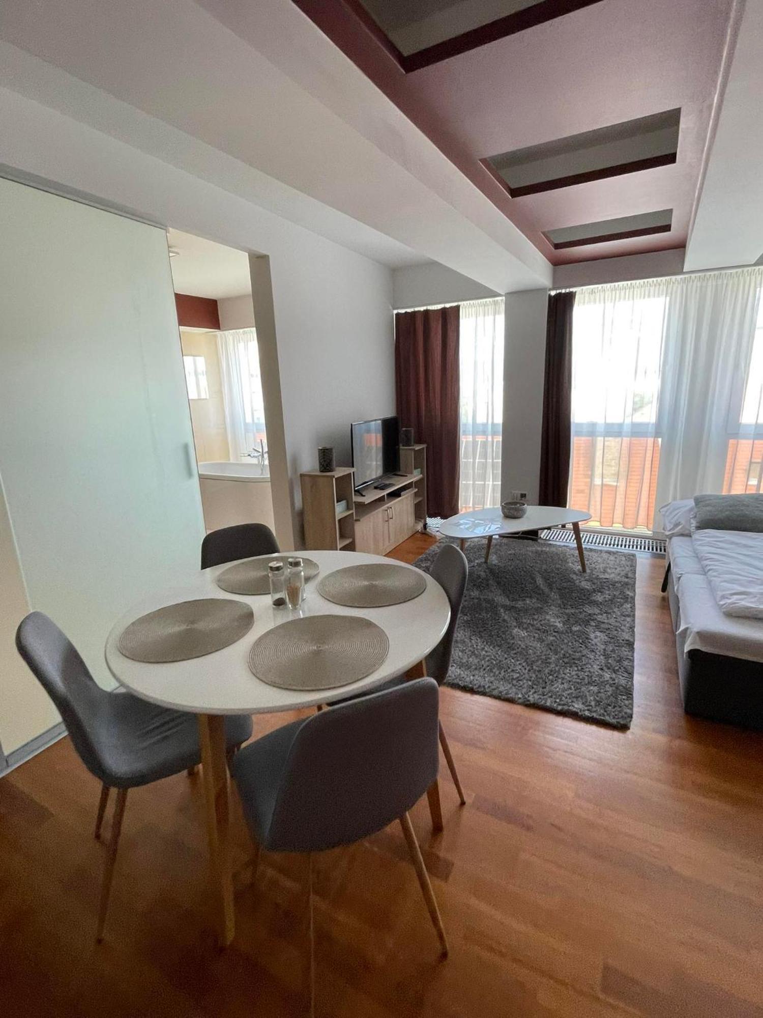 Klapka-Lak Apartman エゲル エクステリア 写真